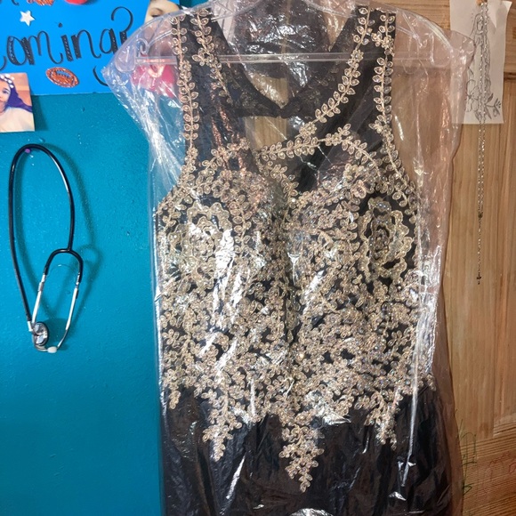 Only worn once - Picture 1 of 3